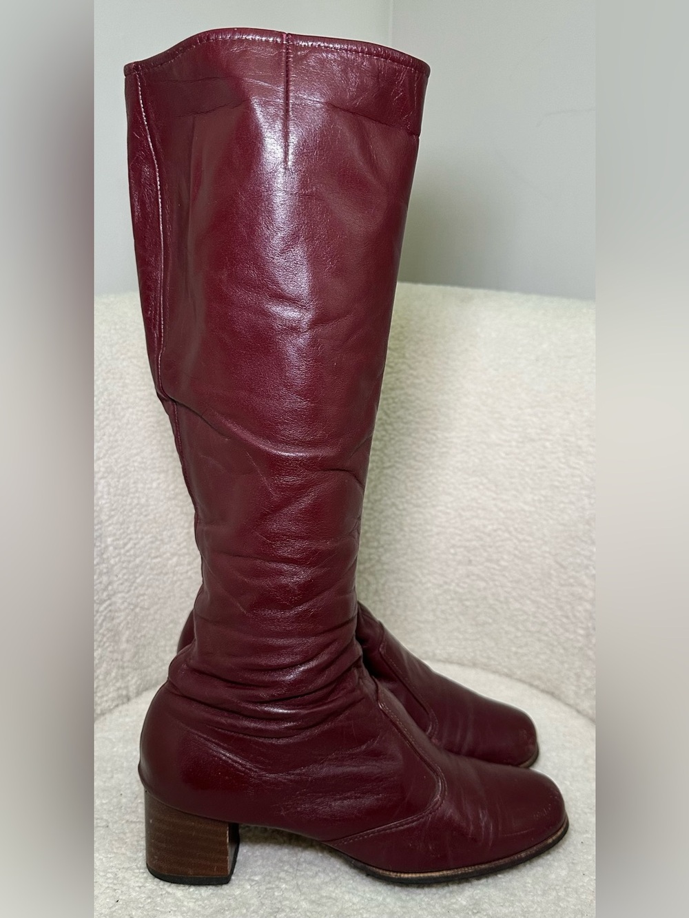 Vintage 70s Cobbies Burgundy Leather Knee High Boots Equestrian Preppy Tall Zip